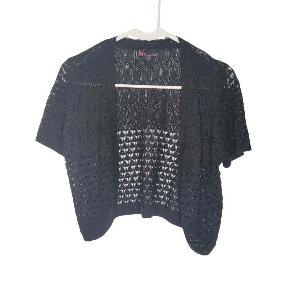 T/O Sweaters Size Medium Black Cropped Shrug Short Sleeve Y2K